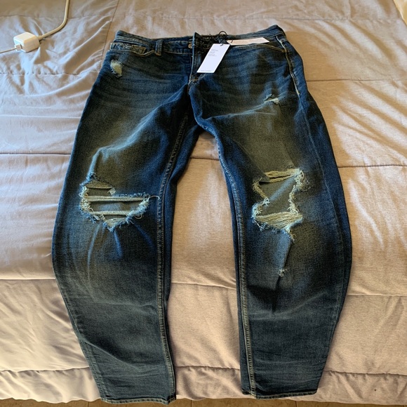 BRAND NEW Guess jeans - Picture 4 of 5